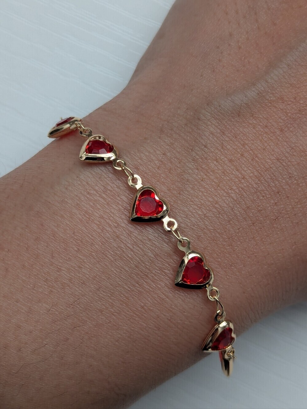 Gold-tone Bracelet with Red Heart Gemstones Love Romantic Valentine's Minimalist